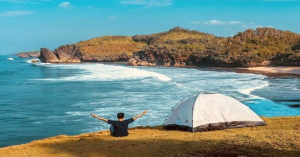 Daya Tarik Rekreasi Pantai Widodaren Di Gunung Kidul 