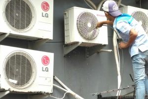 Service Ac Surabaya Panggilan Terdekat, Profesional, Buka 24 Jam