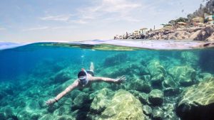 11 Spot Foto Hits Pantai Drini Jogja (Htm, Rute, & Objek Rekreasi)