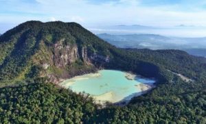 Gunung Patuha: Wisata Alam View Sunset Memukau Di Bandung