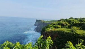 11 Kawasan Wisata Di Uluwatu Bali, Lokasi Hits Buat Liburan!