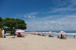 Pantai Berawa, Spot Surfing Terbaik & Pemandangan Sunset Di Bali