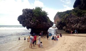 Pantai Siung Jogja Dan Spot Foto Yang Harus Kau Datangi 