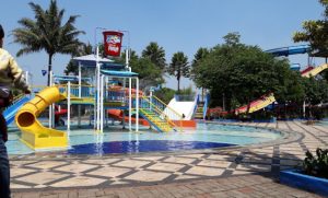 12 Usulan Waterboom Di Bandung Paling Populer